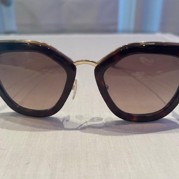 Prada PR53SS Sunglasses - Picture 8 of 9